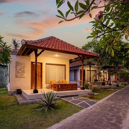 Ganesh Beach Hotel 캔디다사 외부 사진